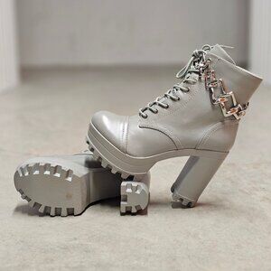 Chunky Platform Lace-Up Ankle Boots With Chain Detail In Light Olive Faux Leathe
